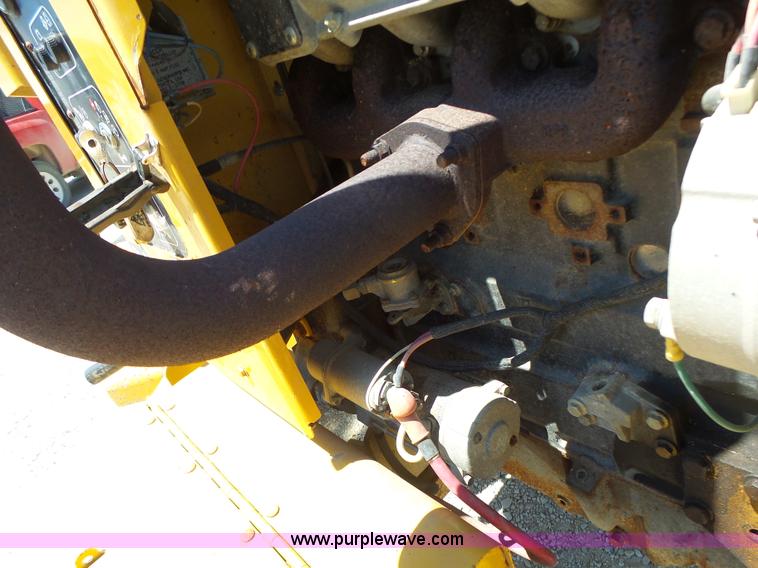 image for item L6103 Vermeer BC1230A wood chipper