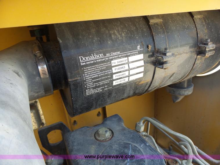 image for item L6103 Vermeer BC1230A wood chipper