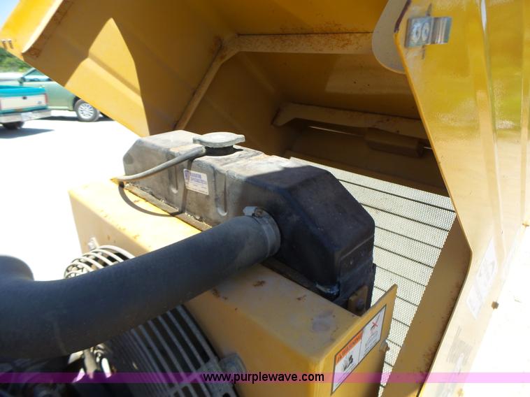 image for item L6103 Vermeer BC1230A wood chipper