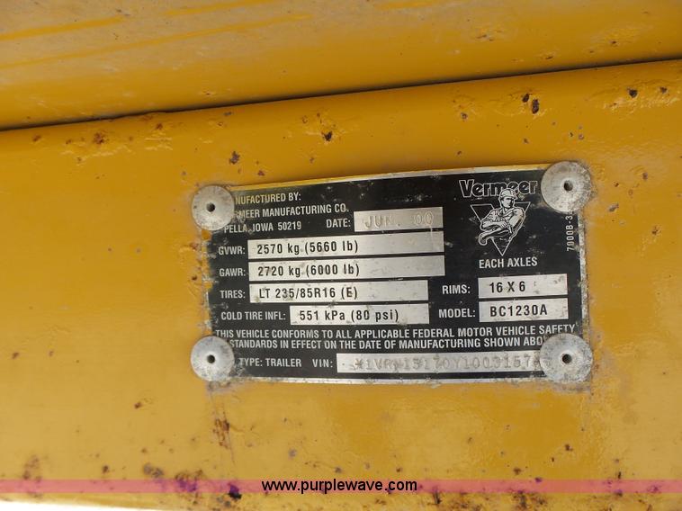 image for item L6103 Vermeer BC1230A wood chipper