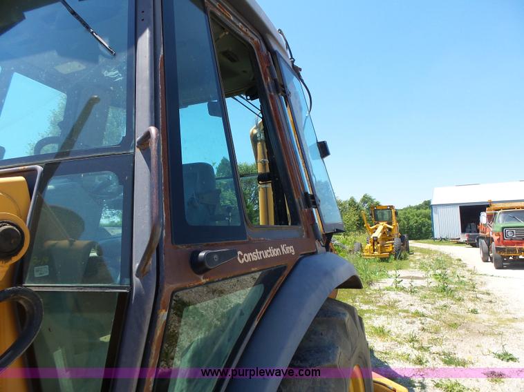 image for item L6104 1995 Case 580L backhoe