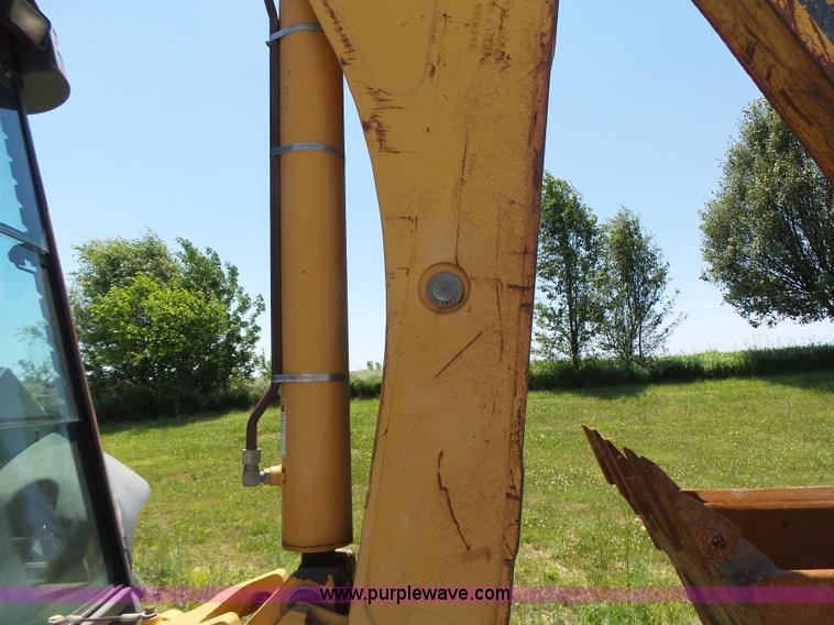 image for item L6104 1995 Case 580L backhoe