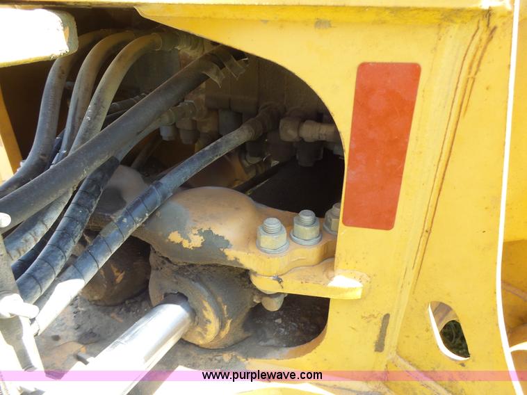 image for item L6104 1995 Case 580L backhoe