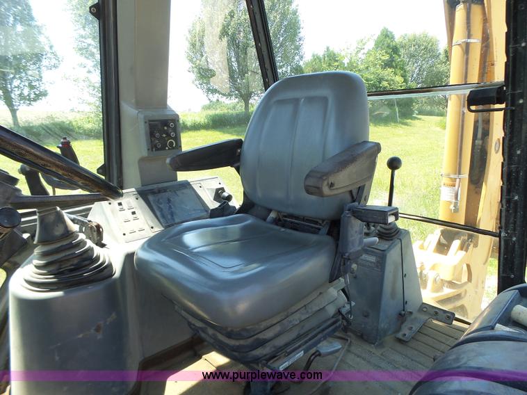 image for item L6104 1995 Case 580L backhoe