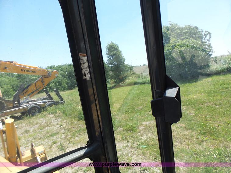 image for item L6104 1995 Case 580L backhoe