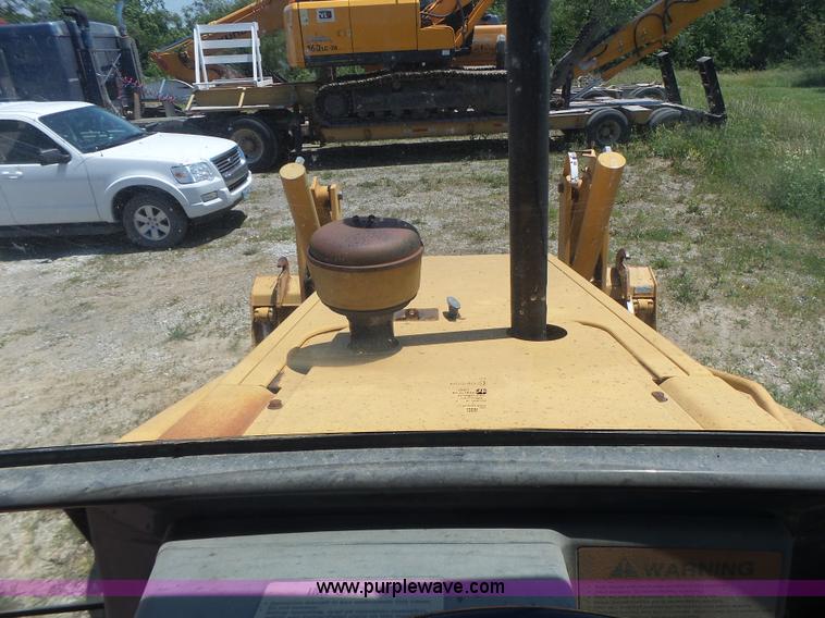 image for item L6104 1995 Case 580L backhoe