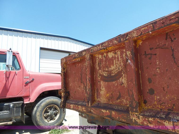 image for item L6105 1987 Chevrolet C Series dump truck