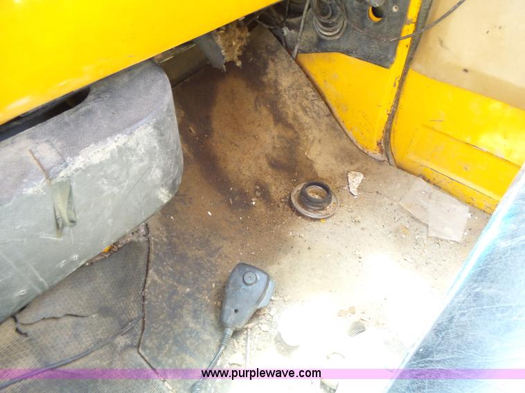 image for item L6105 1987 Chevrolet C Series dump truck