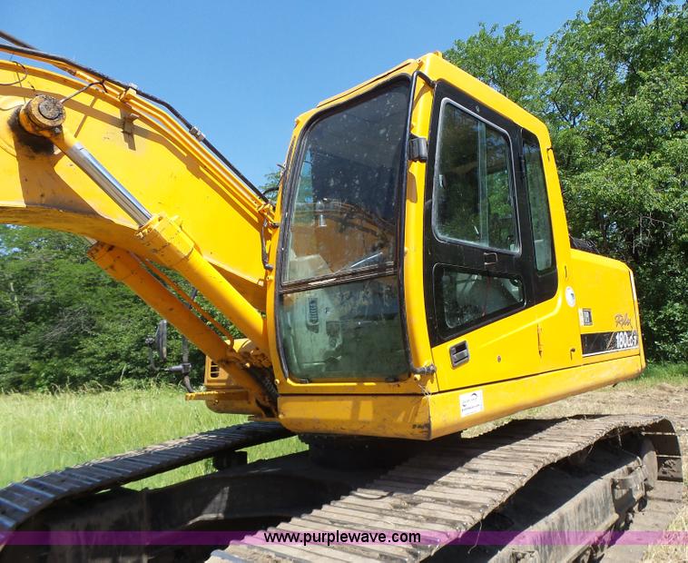 image for item L6107 2005 Hyundai 180LC-7 excavator