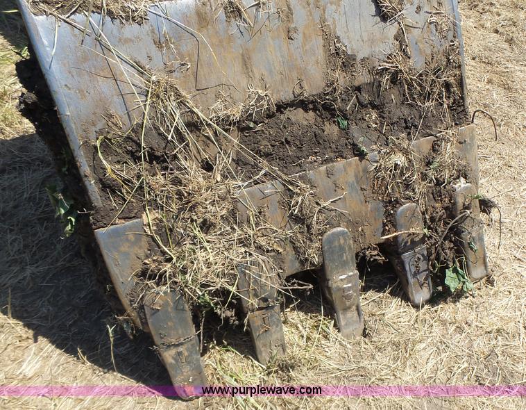 image for item L6107 2005 Hyundai 180LC-7 excavator