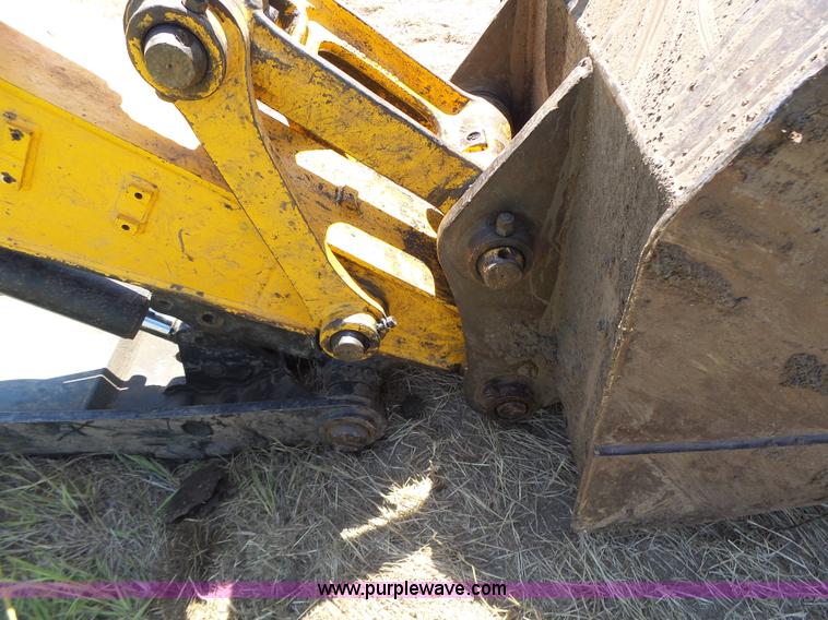 image for item L6107 2005 Hyundai 180LC-7 excavator