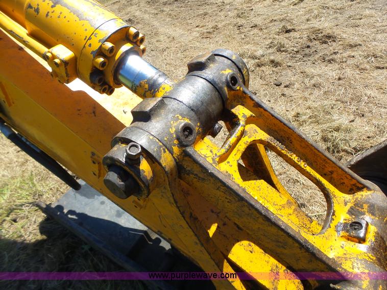 image for item L6107 2005 Hyundai 180LC-7 excavator