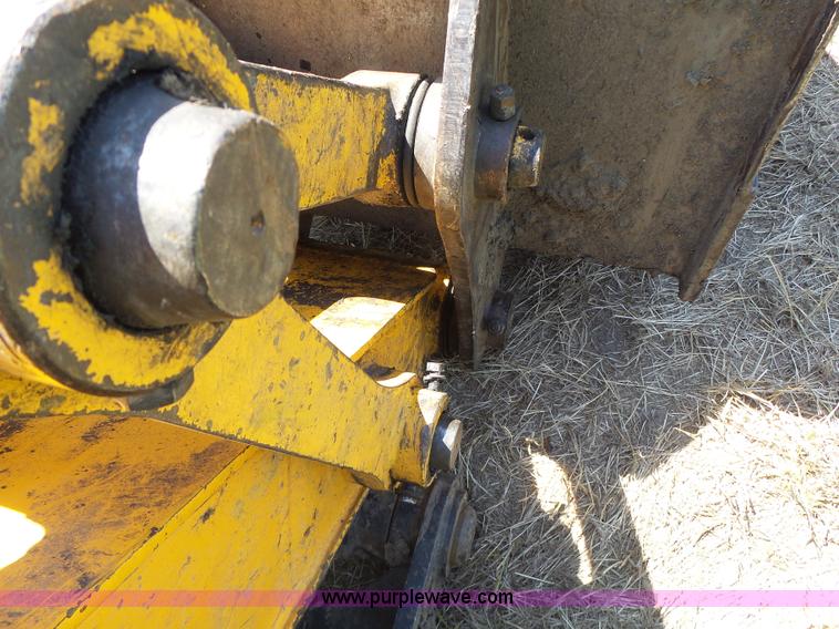 image for item L6107 2005 Hyundai 180LC-7 excavator