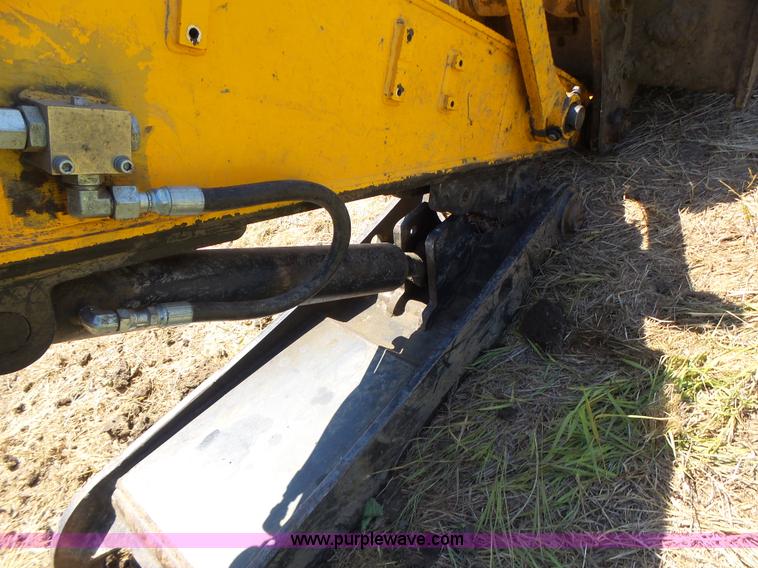 image for item L6107 2005 Hyundai 180LC-7 excavator