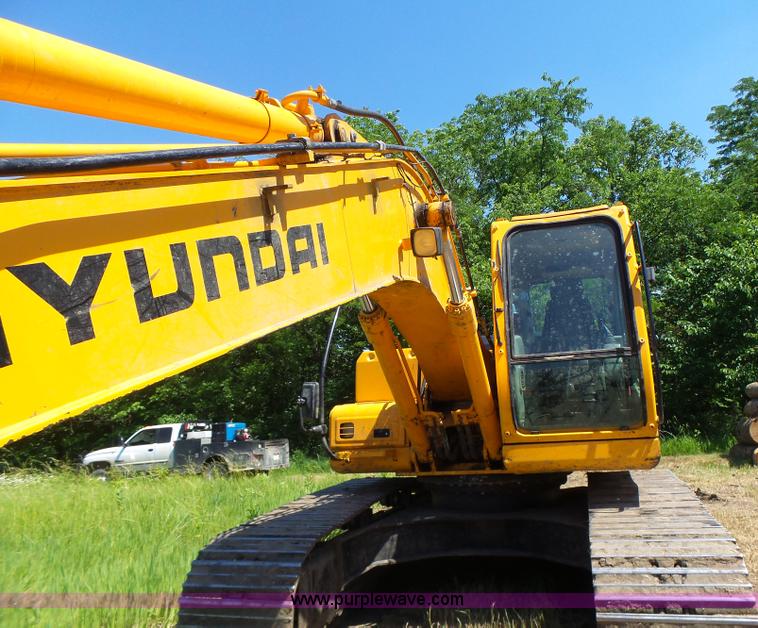 image for item L6107 2005 Hyundai 180LC-7 excavator