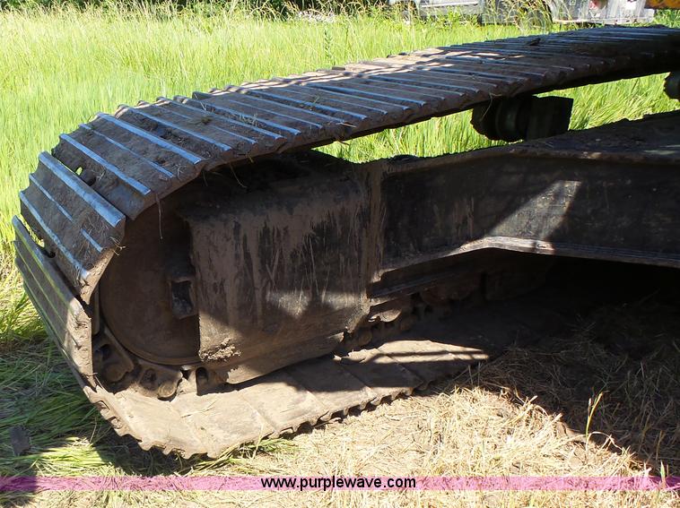 image for item L6107 2005 Hyundai 180LC-7 excavator