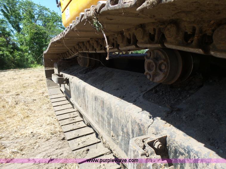 image for item L6107 2005 Hyundai 180LC-7 excavator