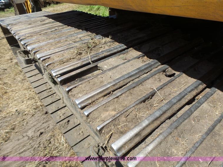 image for item L6107 2005 Hyundai 180LC-7 excavator