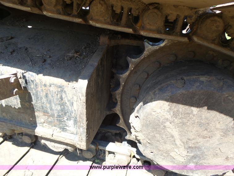 image for item L6107 2005 Hyundai 180LC-7 excavator