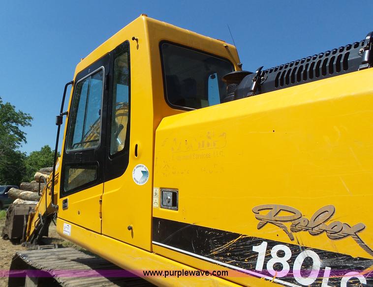 image for item L6107 2005 Hyundai 180LC-7 excavator