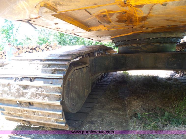 image for item L6107 2005 Hyundai 180LC-7 excavator