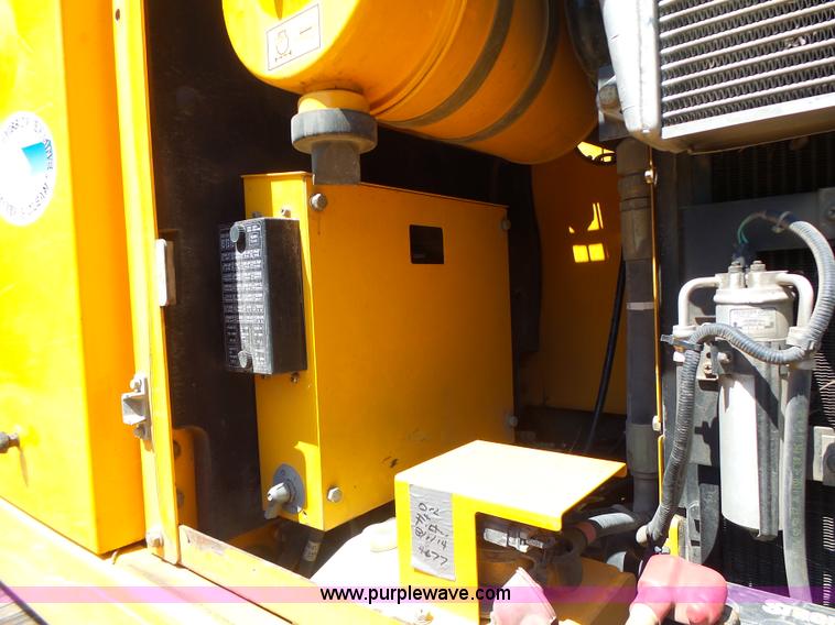 image for item L6107 2005 Hyundai 180LC-7 excavator