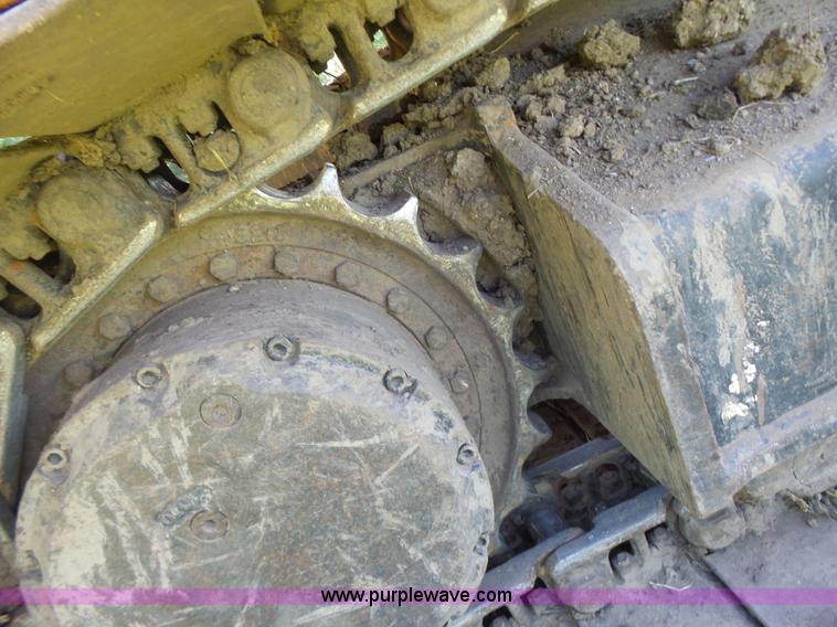 image for item L6107 2005 Hyundai 180LC-7 excavator