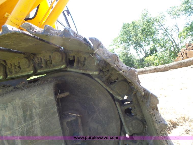 image for item L6107 2005 Hyundai 180LC-7 excavator