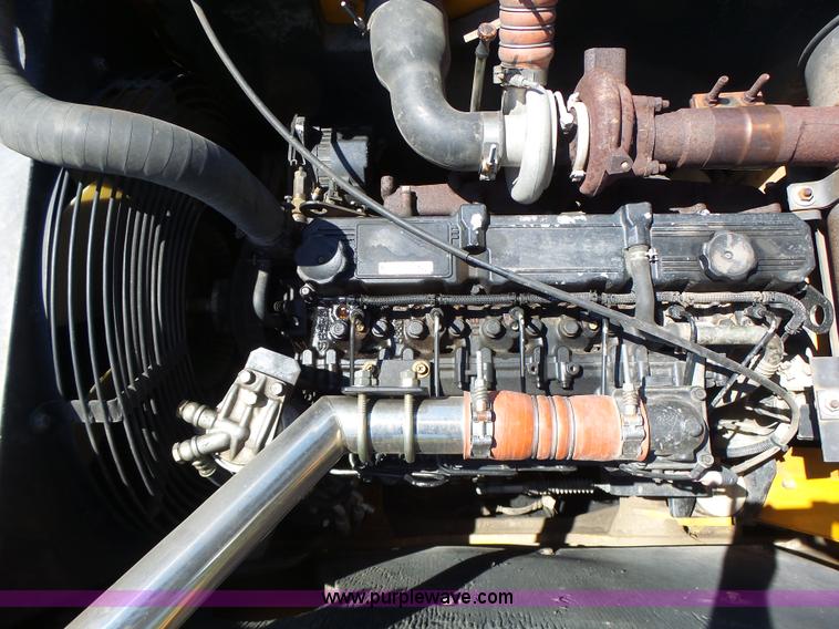 image for item L6107 2005 Hyundai 180LC-7 excavator