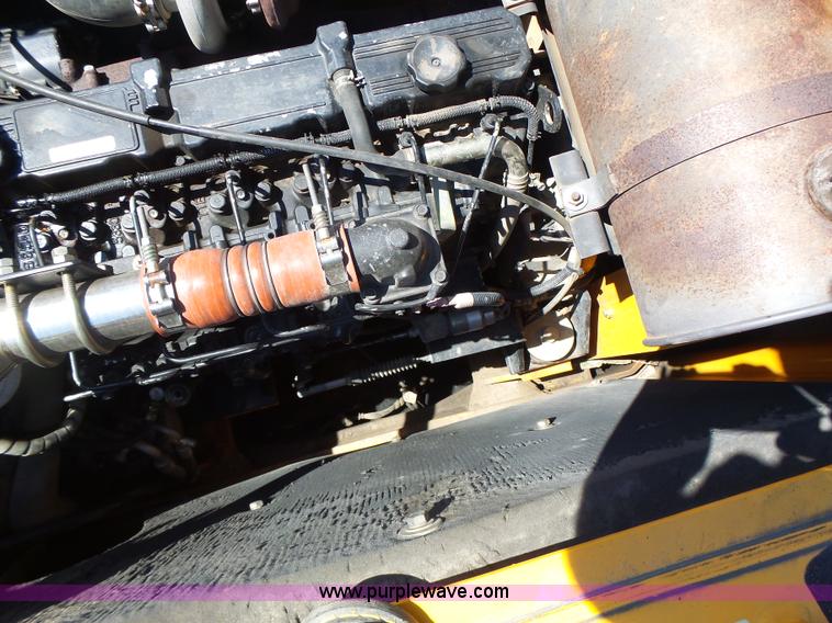 image for item L6107 2005 Hyundai 180LC-7 excavator