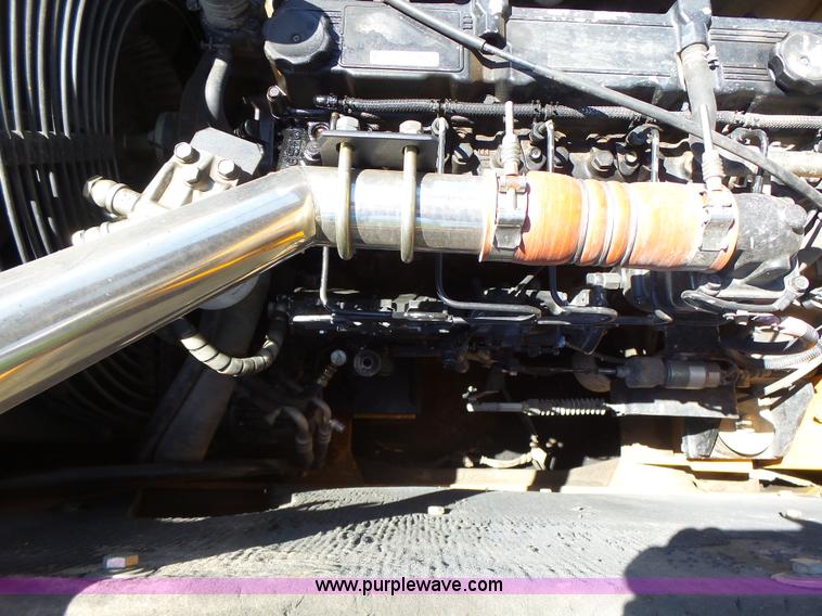 image for item L6107 2005 Hyundai 180LC-7 excavator