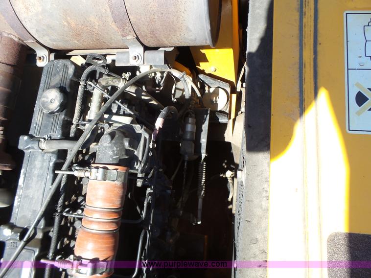 image for item L6107 2005 Hyundai 180LC-7 excavator