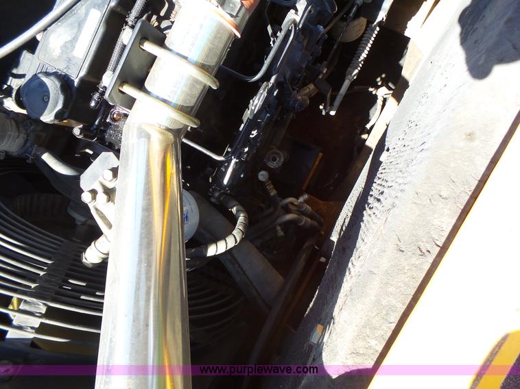 image for item L6107 2005 Hyundai 180LC-7 excavator