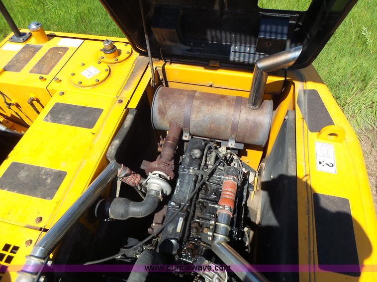 image for item L6107 2005 Hyundai 180LC-7 excavator