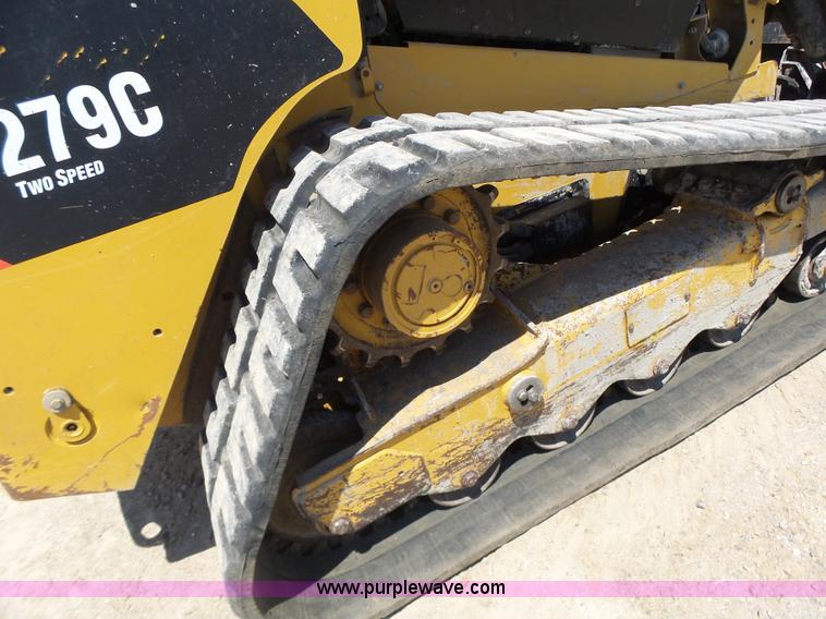 image for item L6108 2011 Caterpillar 279C skid steer