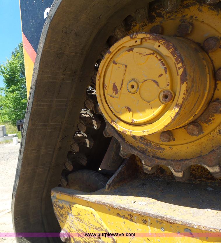 image for item L6108 2011 Caterpillar 279C skid steer