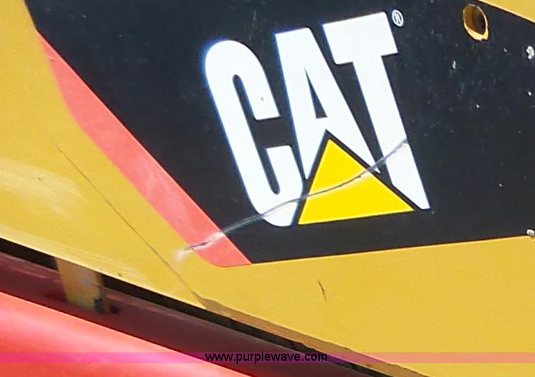 image for item L6108 2011 Caterpillar 279C skid steer