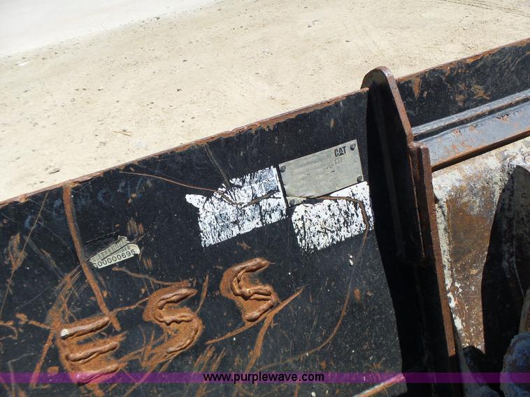 image for item L6108 2011 Caterpillar 279C skid steer