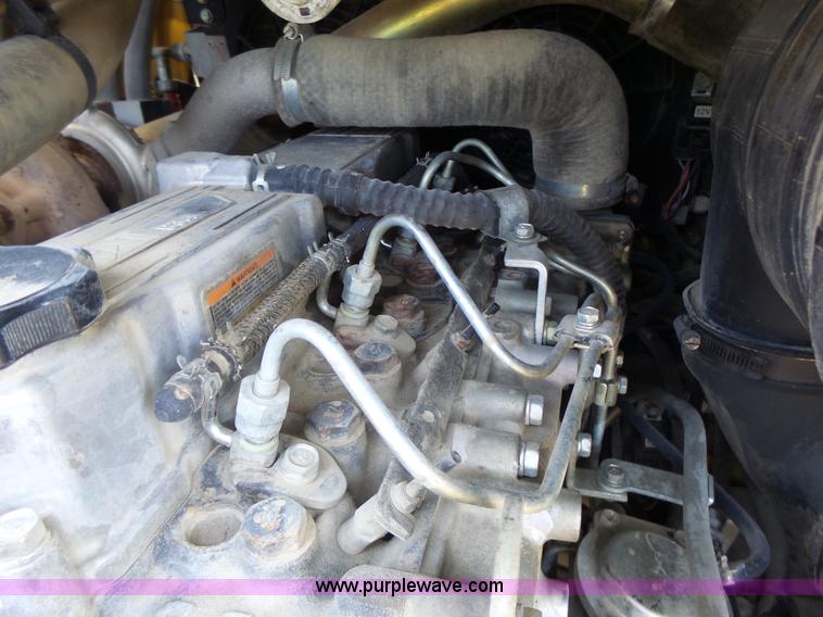 image for item L6108 2011 Caterpillar 279C skid steer