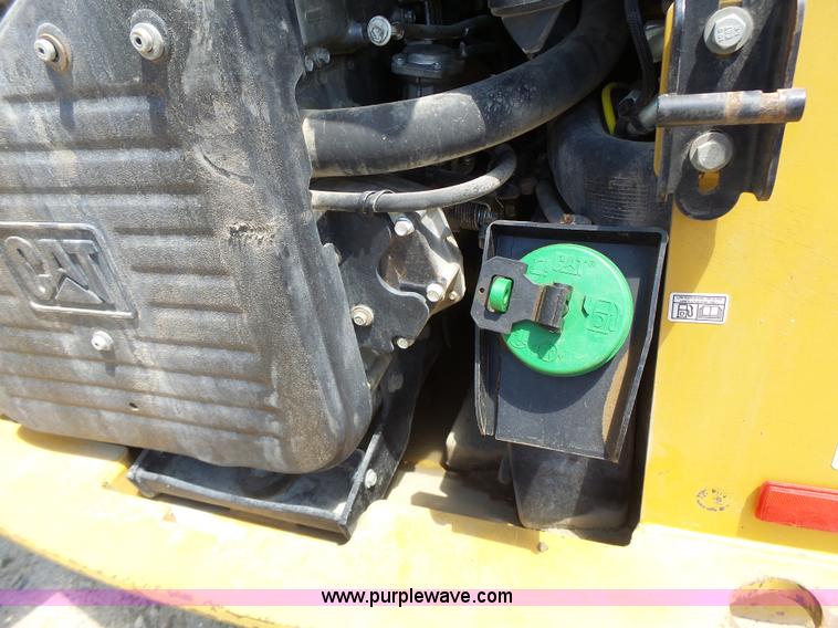 image for item L6108 2011 Caterpillar 279C skid steer
