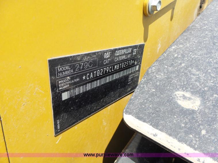 image for item L6108 2011 Caterpillar 279C skid steer