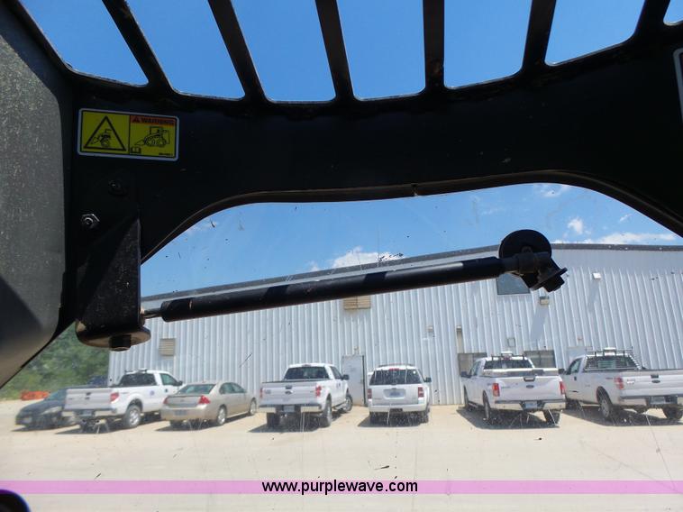 image for item L6108 2011 Caterpillar 279C skid steer