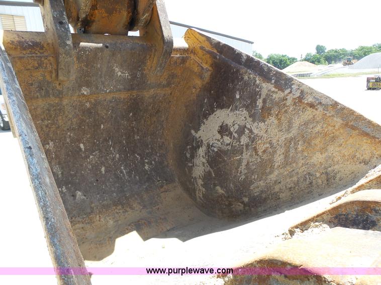 image for item L6109 2005 Case 580M backhoe