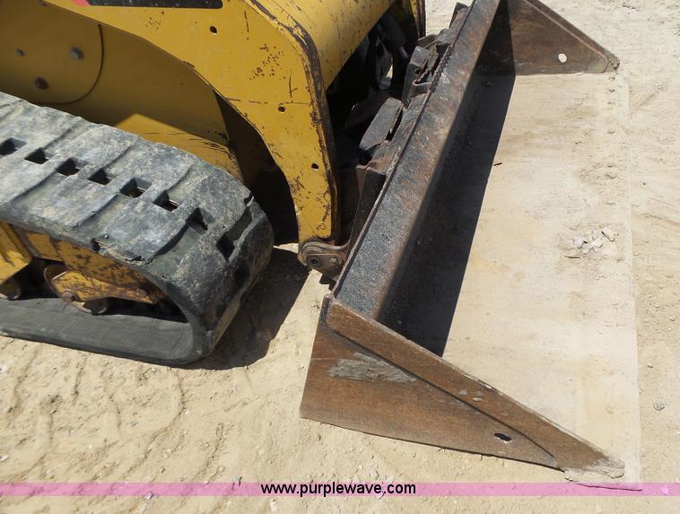 image for item L6110 2012 Caterpillar 259B Series 3 skid steer