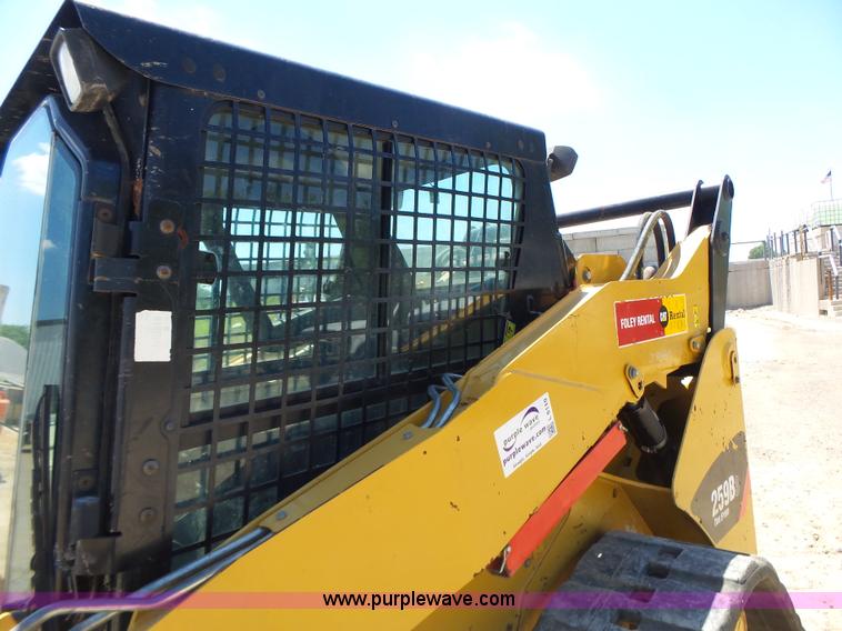 image for item L6110 2012 Caterpillar 259B Series 3 skid steer