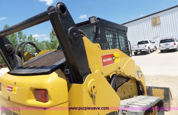 image for item L6110 2012 Caterpillar 259B Series 3 skid steer