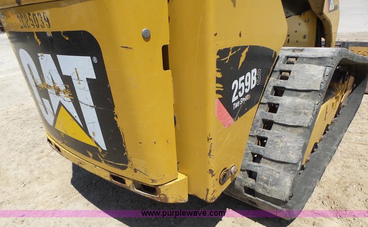 image for item L6110 2012 Caterpillar 259B Series 3 skid steer