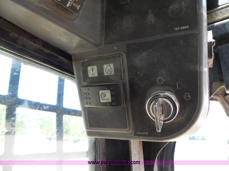 image for item L6110 2012 Caterpillar 259B Series 3 skid steer