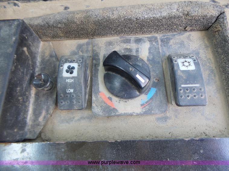 image for item L6110 2012 Caterpillar 259B Series 3 skid steer