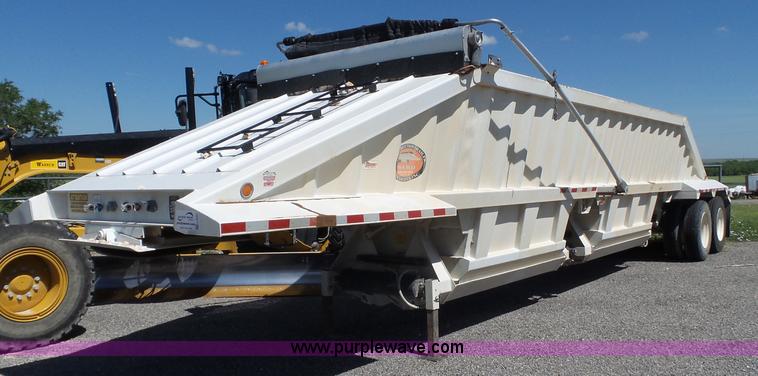 image for item L6583 2010 CTS 2010-BDT-40LP bottom dump trailer